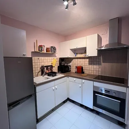 2 Pieces Meubles A Juan Les Pins 아파트 *