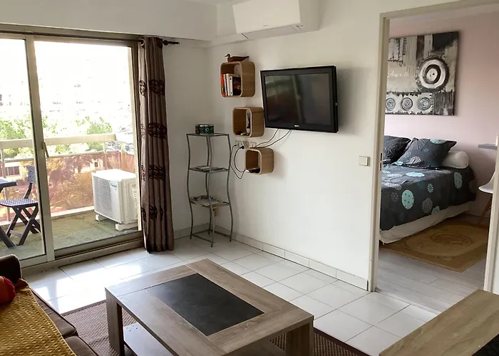 2 Pieces Meubles A Juan Les Pins شقة أنتيب